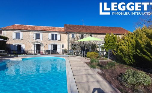 House in Gout-Rossignol, Nouvelle-Aquitaine, France 1