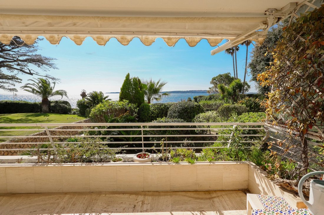 Apartment in Cannes, Provence-Alpes-Côte d'Azur, France 1 - 17668748