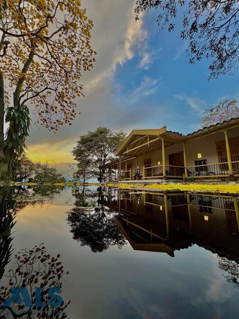 House in Medellín, Antioquia, Colombia 1 - 17690692