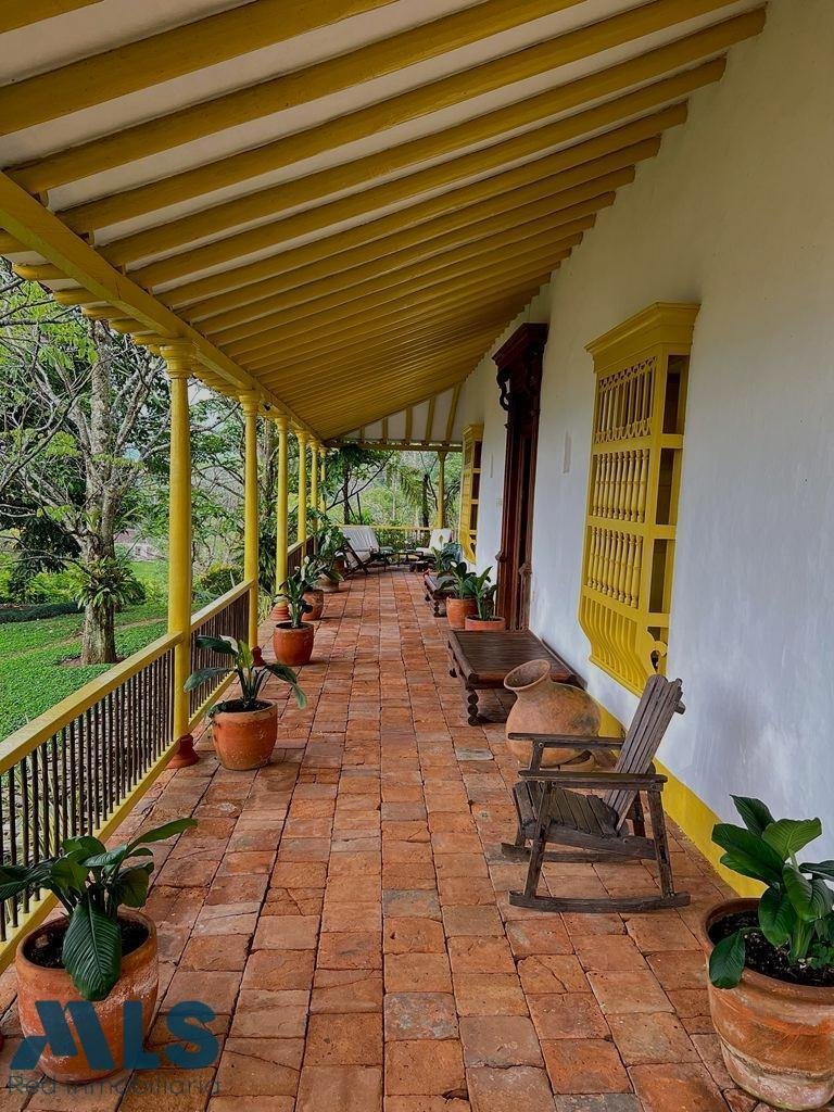 House in Medellín, Antioquia, Colombia 5 - 17690692