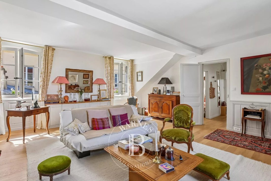 Apartment in Montreuil, Versailles, France 5 - 17690875