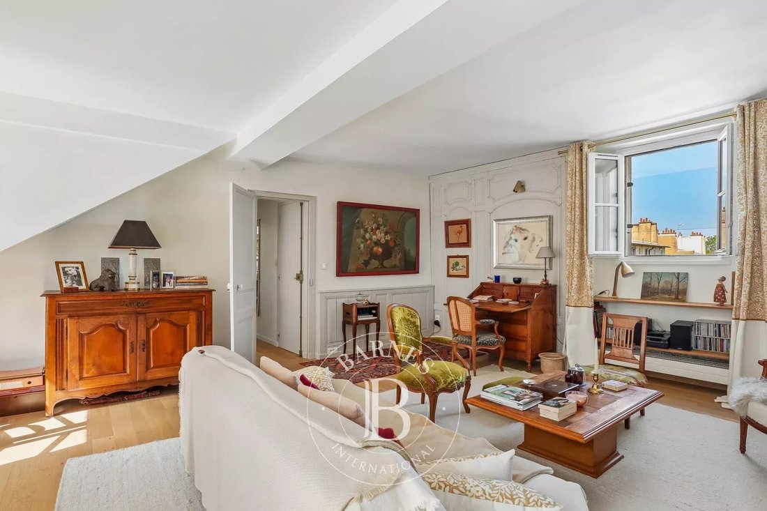 Apartment in Montreuil, Versailles, France 2 - 17690875