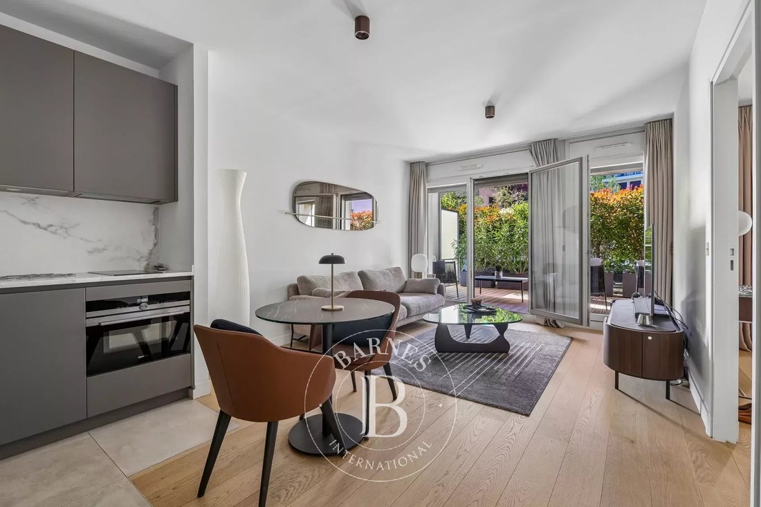 Apartment in Ecole Militaire, Paris 7e Arrondissement, Paris 3 - 17690838