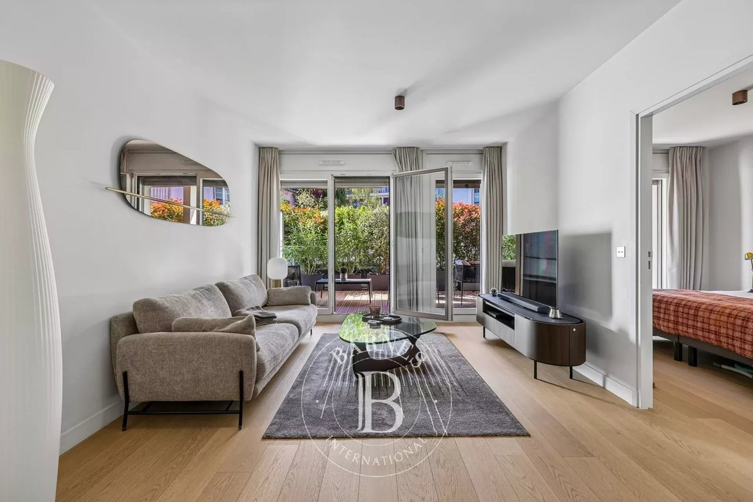 Apartment in Ecole Militaire, Paris 7e Arrondissement, Paris 4 - 17690838