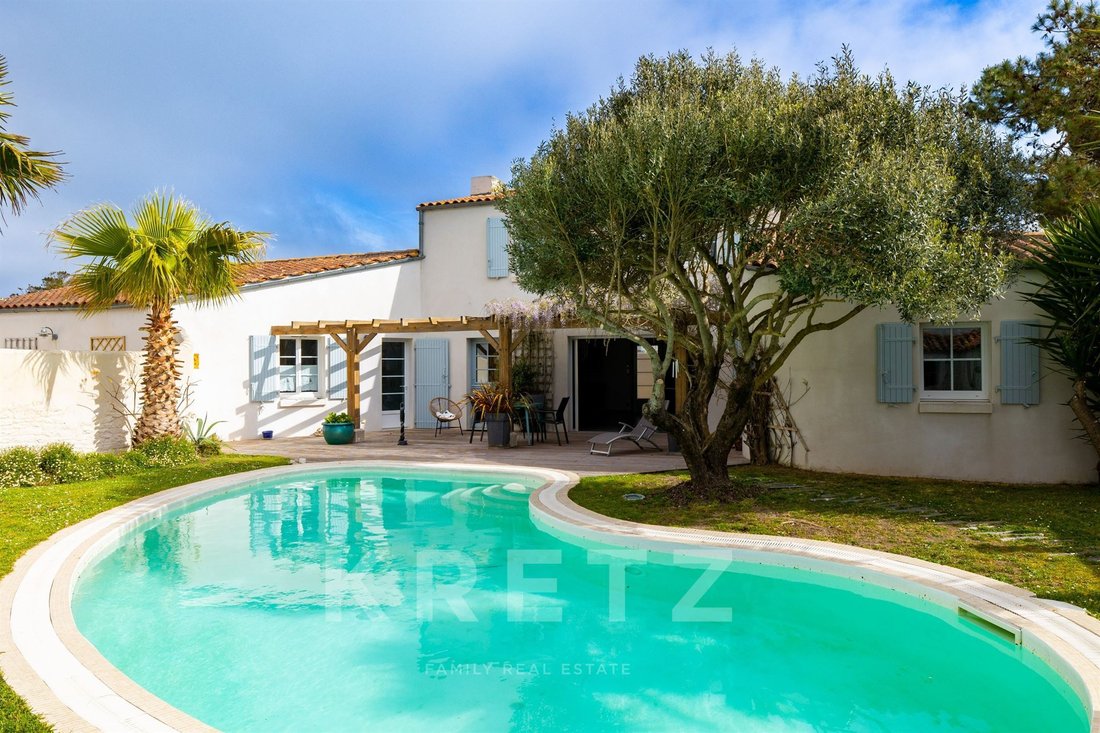 House in Saint-Pierre-d'Oléron, Nouvelle-Aquitaine, France 2 - 17690995