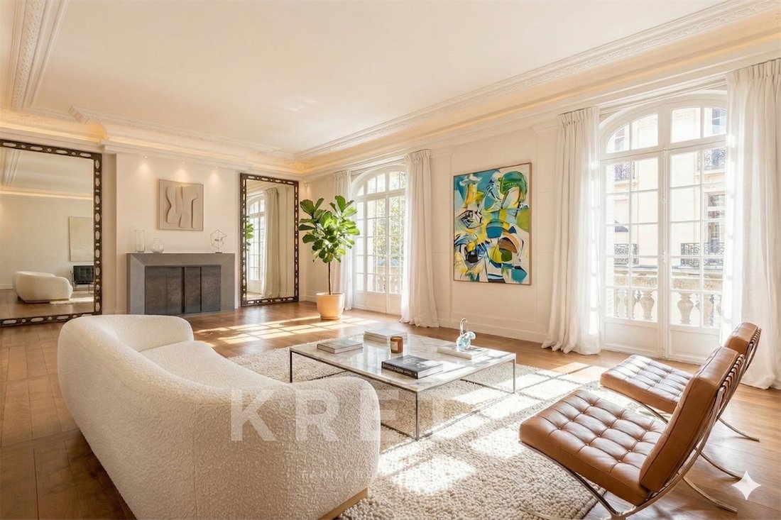 Apartment in Parc Monceau, Paris 8e Arrondissement, Paris 1 - 17690978