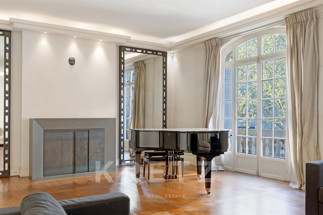 Apartment in Parc Monceau, Paris 8e Arrondissement, Paris 5 - 17690978