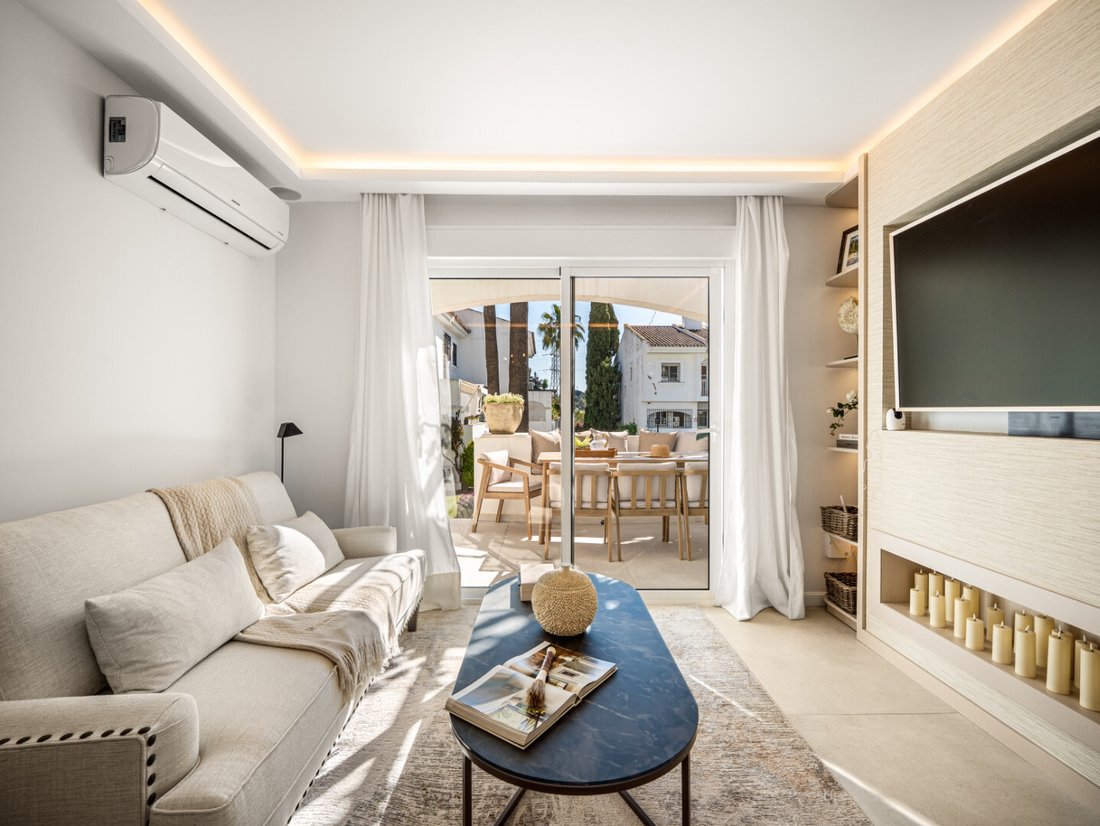 Townhouse in Nueva Andalucia, Marbella, Spain 4 - 17690683