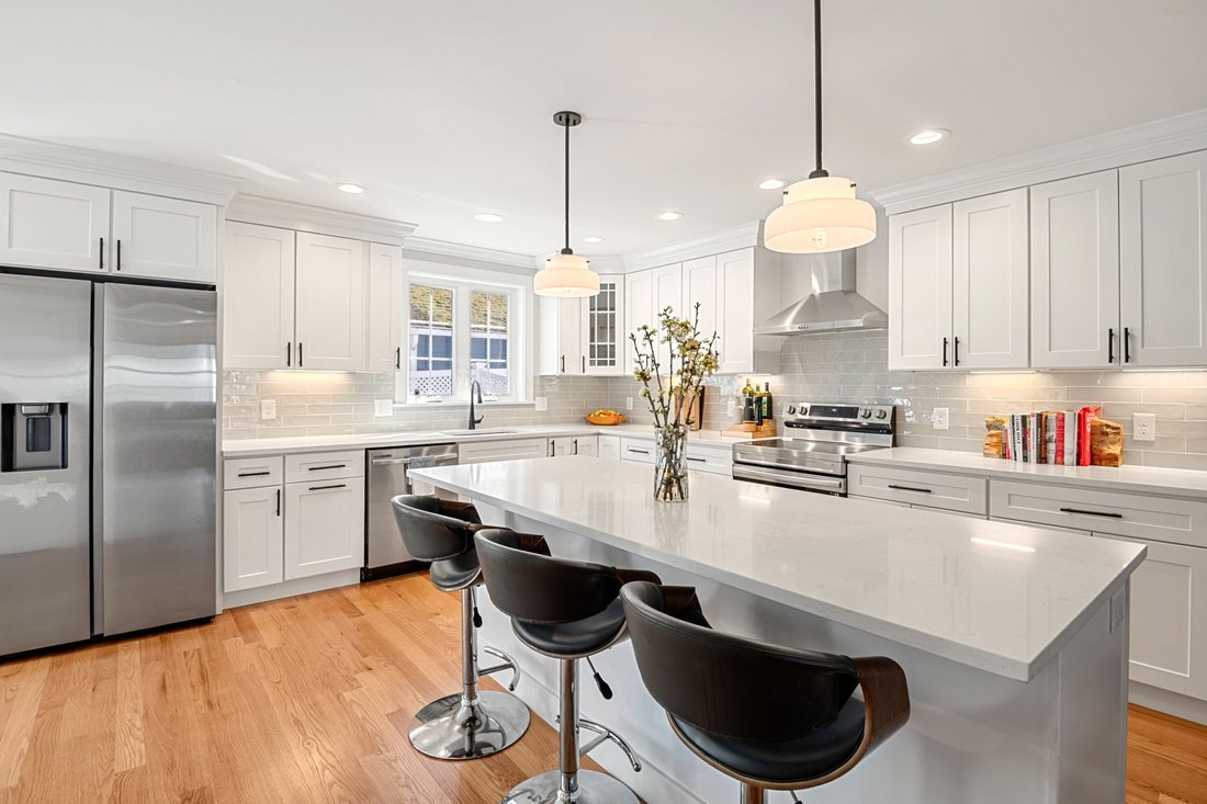 Condo in Arlington, Massachusetts, United States 5 - 17690896