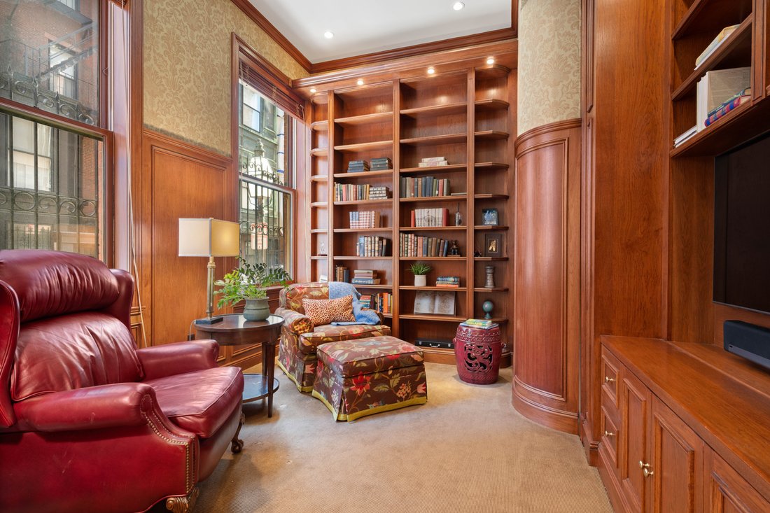 Condo in Boston, Massachusetts, United States 3 - 17690671