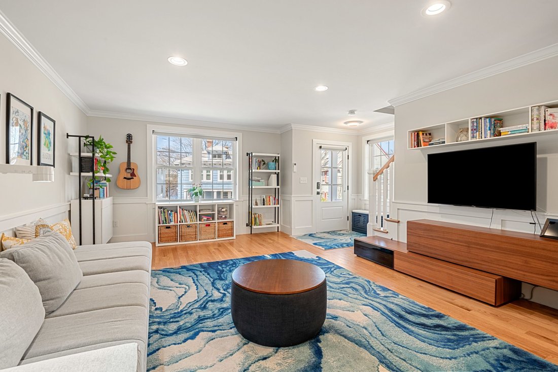 Condo in Arlington, Massachusetts, United States 2 - 17690896