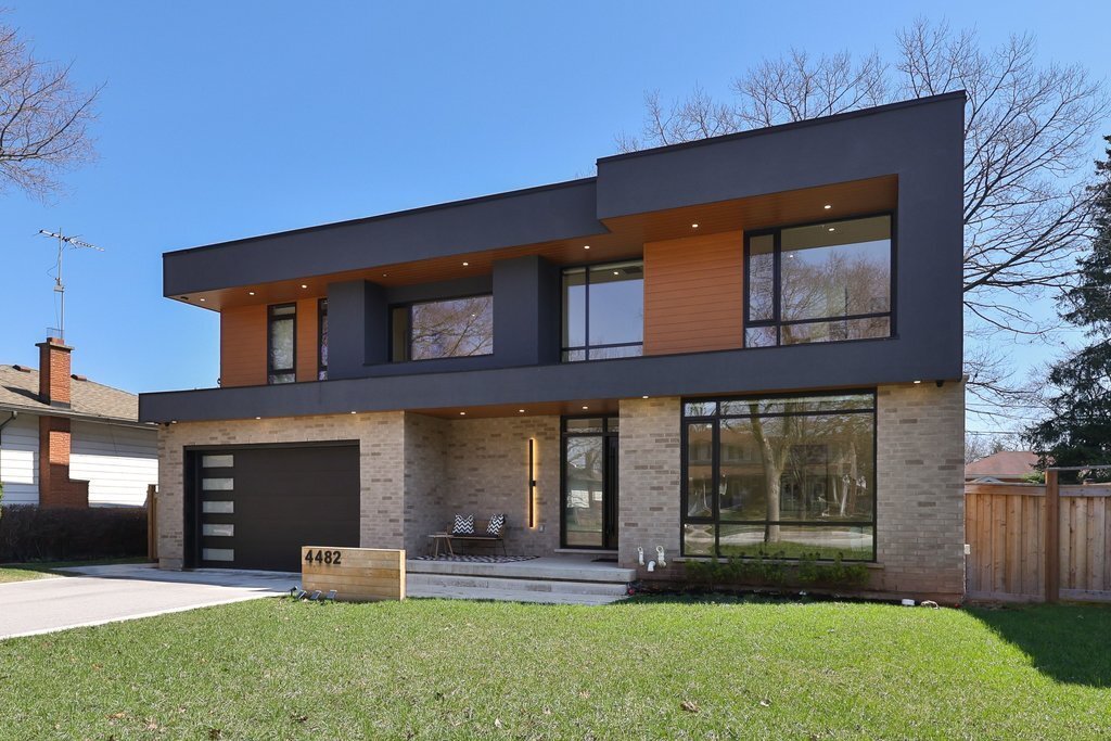 House in Burlington, Ontario, Canada 1 - 17691982