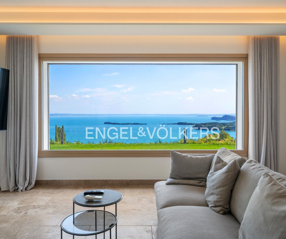 Villa in Gardone Riviera, Lombardy, Italy 5 - 17546801