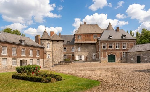 Villa a Thuin, Vallonia, Belgio 1