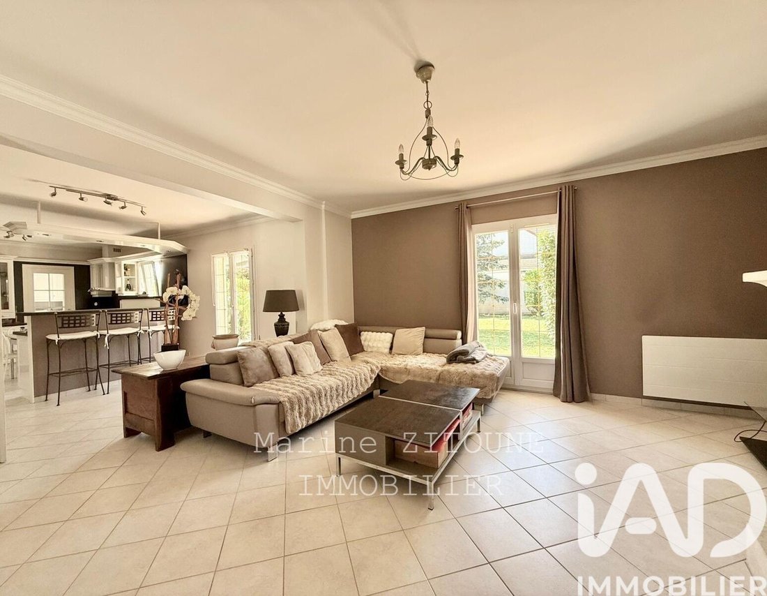 House in Longpont-sur-Orge, Ile-de-France, France 4 - 17692184