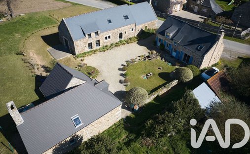 Maison à Saint-Cast-le-Guildo, Bretagne, France 1