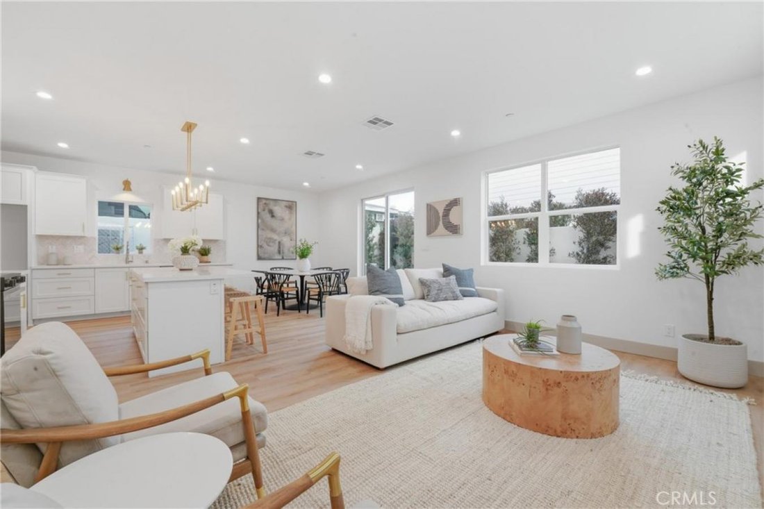 House in Paramount, California, United States 5 - 17691128