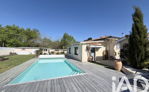 House in Biganos, Nouvelle-Aquitaine, France 1