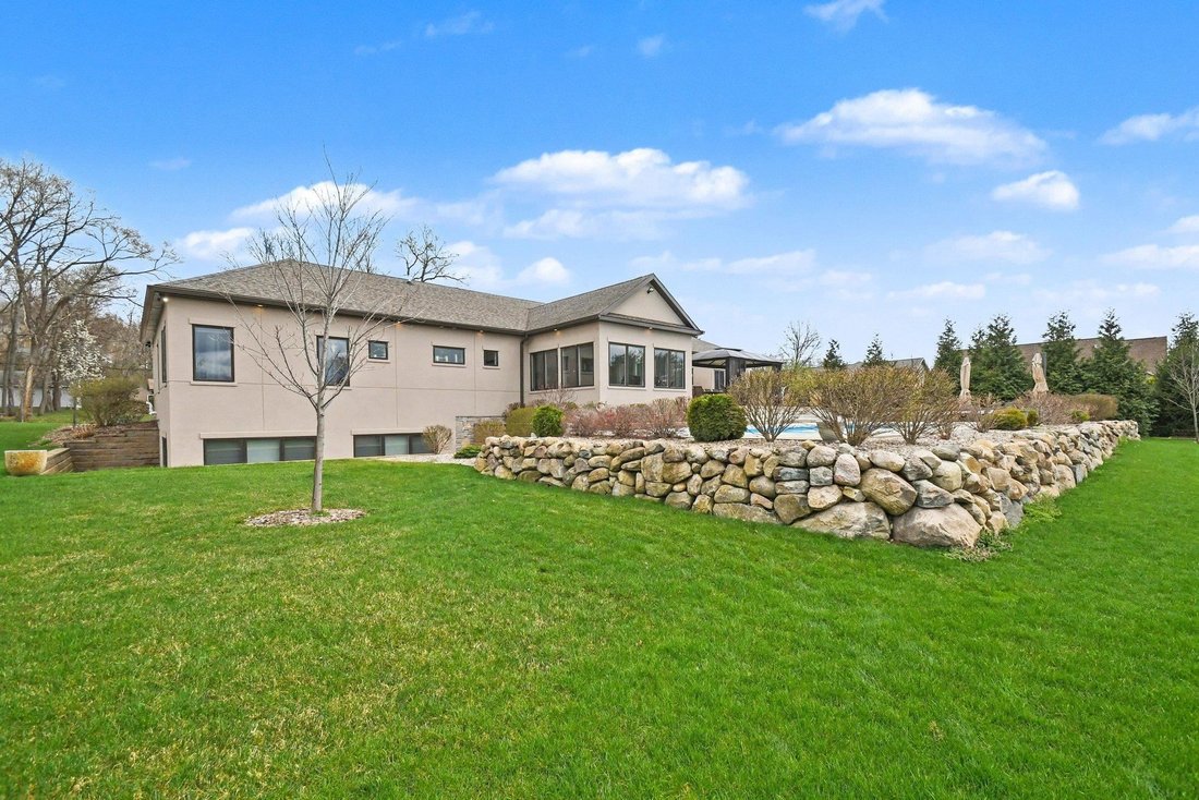 House in South Bend, Indiana, United States 3 - 17692043
