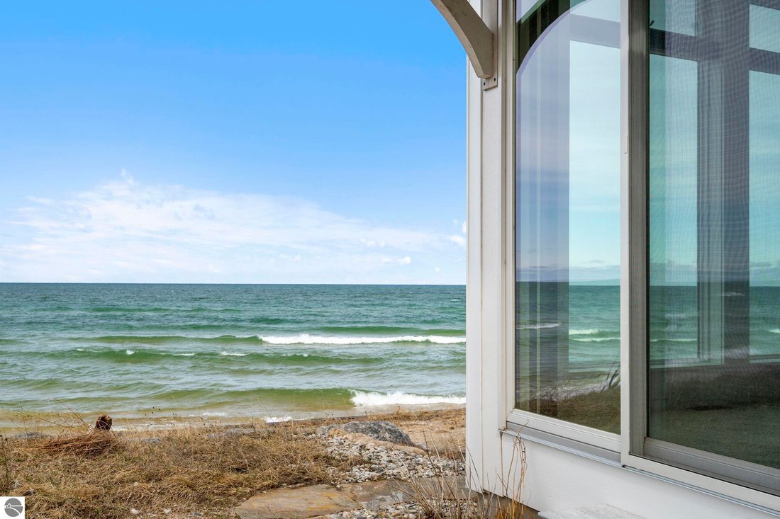 House in Manistee, Michigan, United States 3 - 17691337