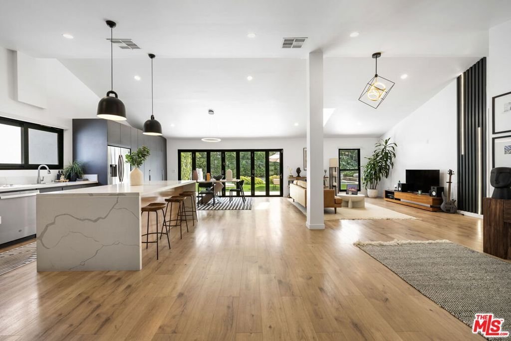 House in Los Angeles, California, United States 1 - 17692548