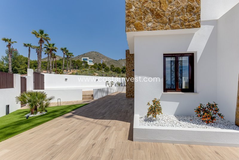 Villa in Finestrat, Valencian Community, Spain 1 - 17691368
