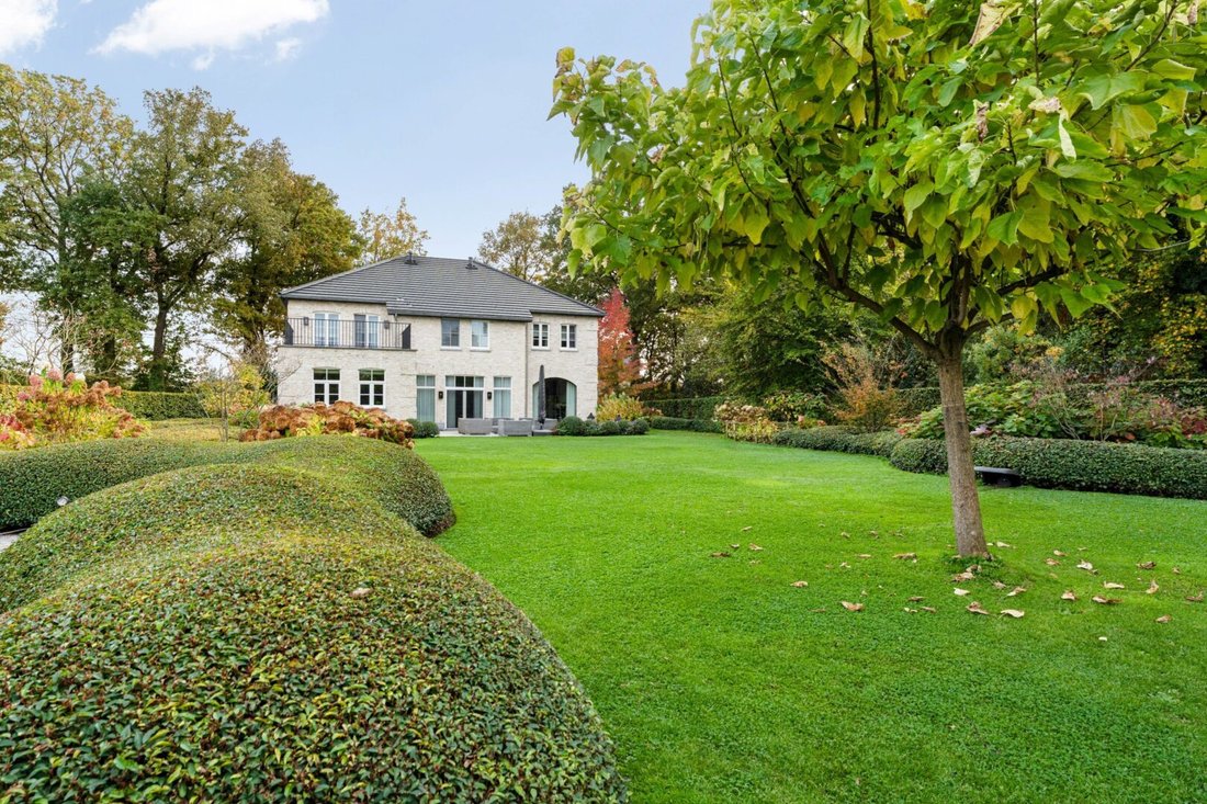 Villa in Genk, Flanders, Belgium 3 - 16549325