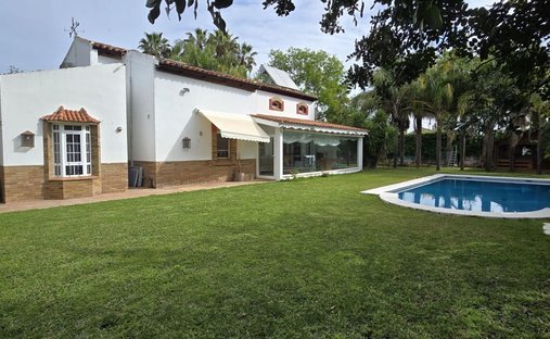 Chalet in Jerez De La Frontera, Andalusia, Spain 1