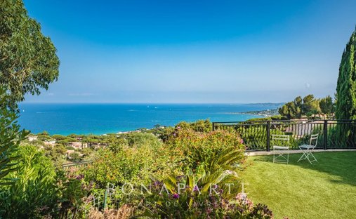 Villa a Nartelle-Noyer-Bellevue-bd dei Sardinaux, Sainte-Maxime, Francia 1