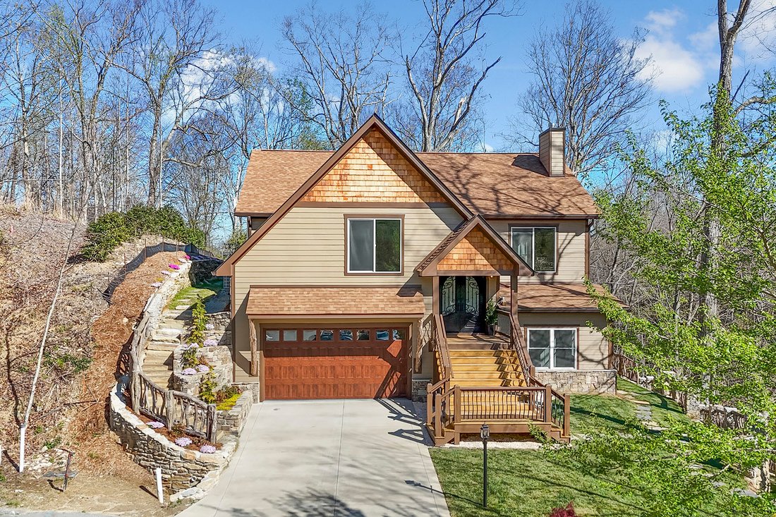 House in Hendersonville, North Carolina, United States 1 - 17691811