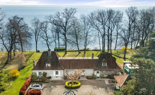 Townhouse in Saint-Prex, Vaud, Switzerland 1