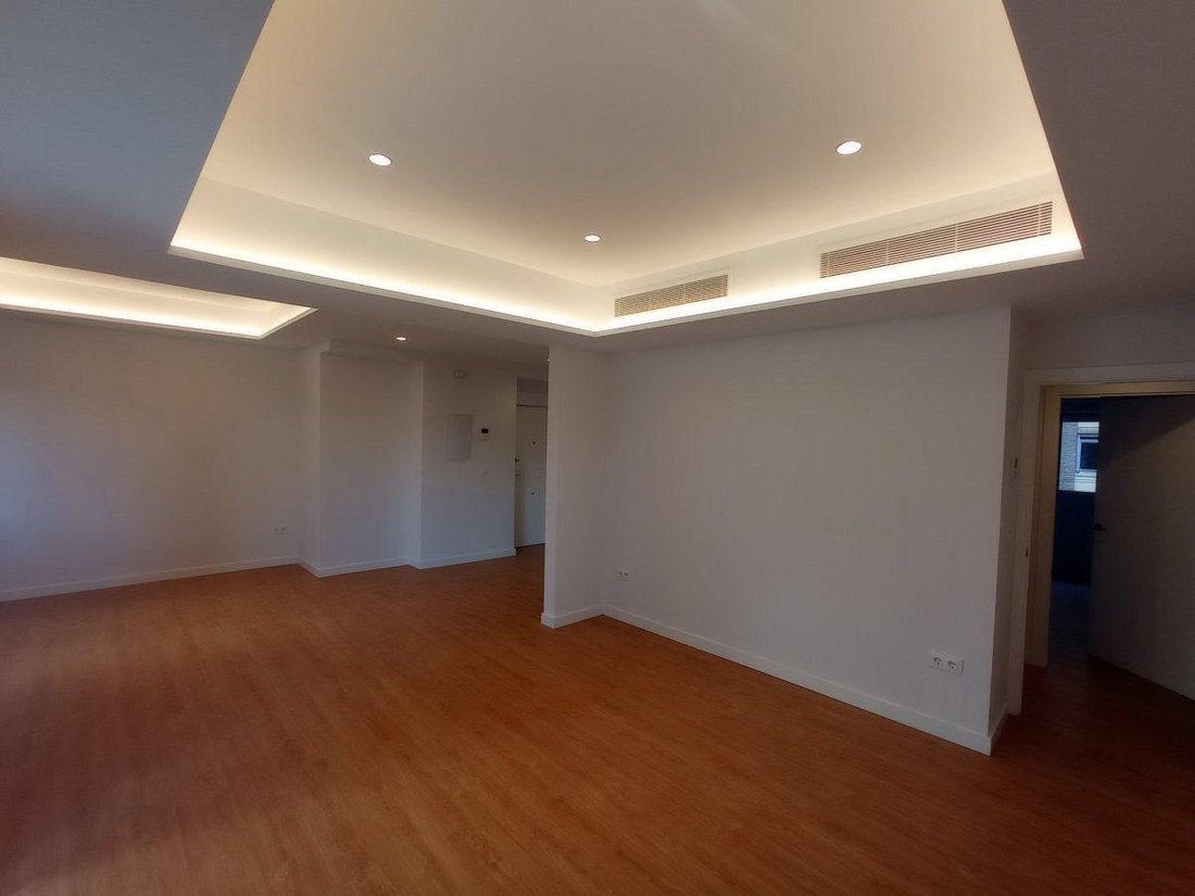 Apartment in Los Remedios, Seville, Spain 2 - 17691894