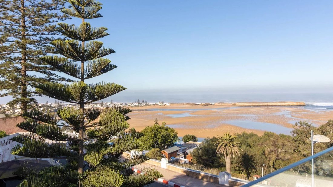 Villa in Oualidia, Casablanca-Settat, Morocco 1 - 13428636