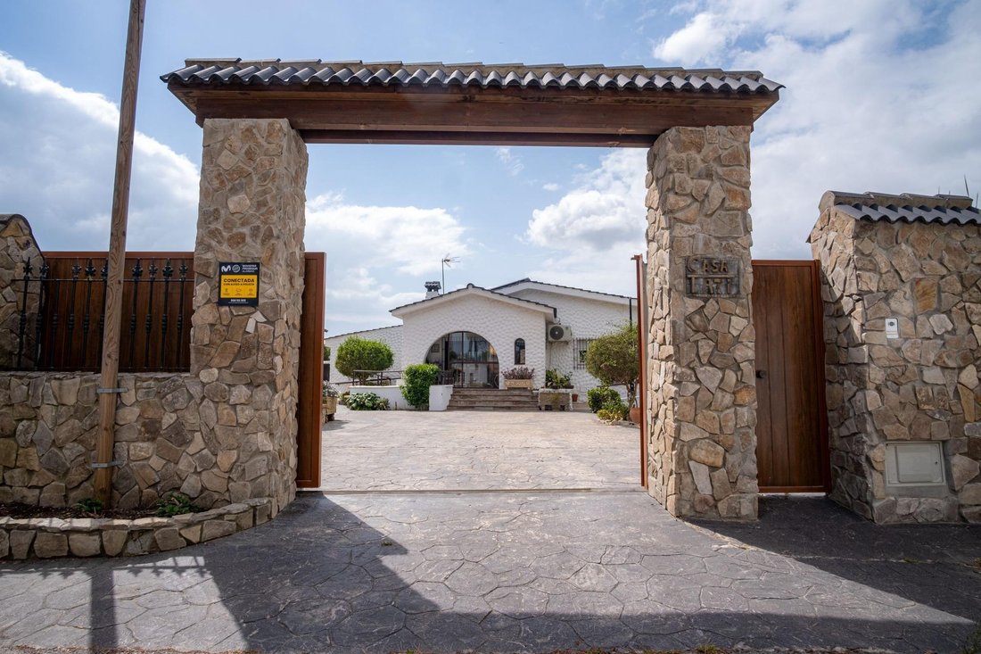 Chalet in Chiclana de la Frontera, Andalusia, Spain 2 - 17691913