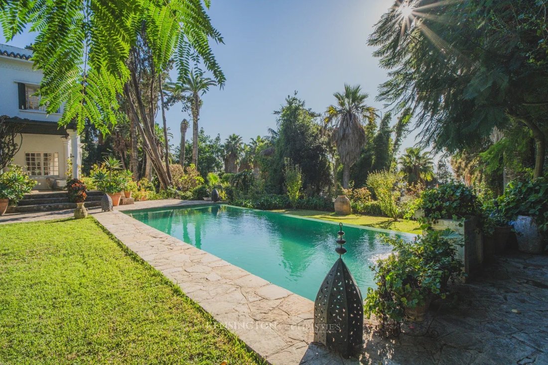 Townhouse in Tangier, Tangier-Tétouan-Al Hoceima, Morocco 1 - 14753597