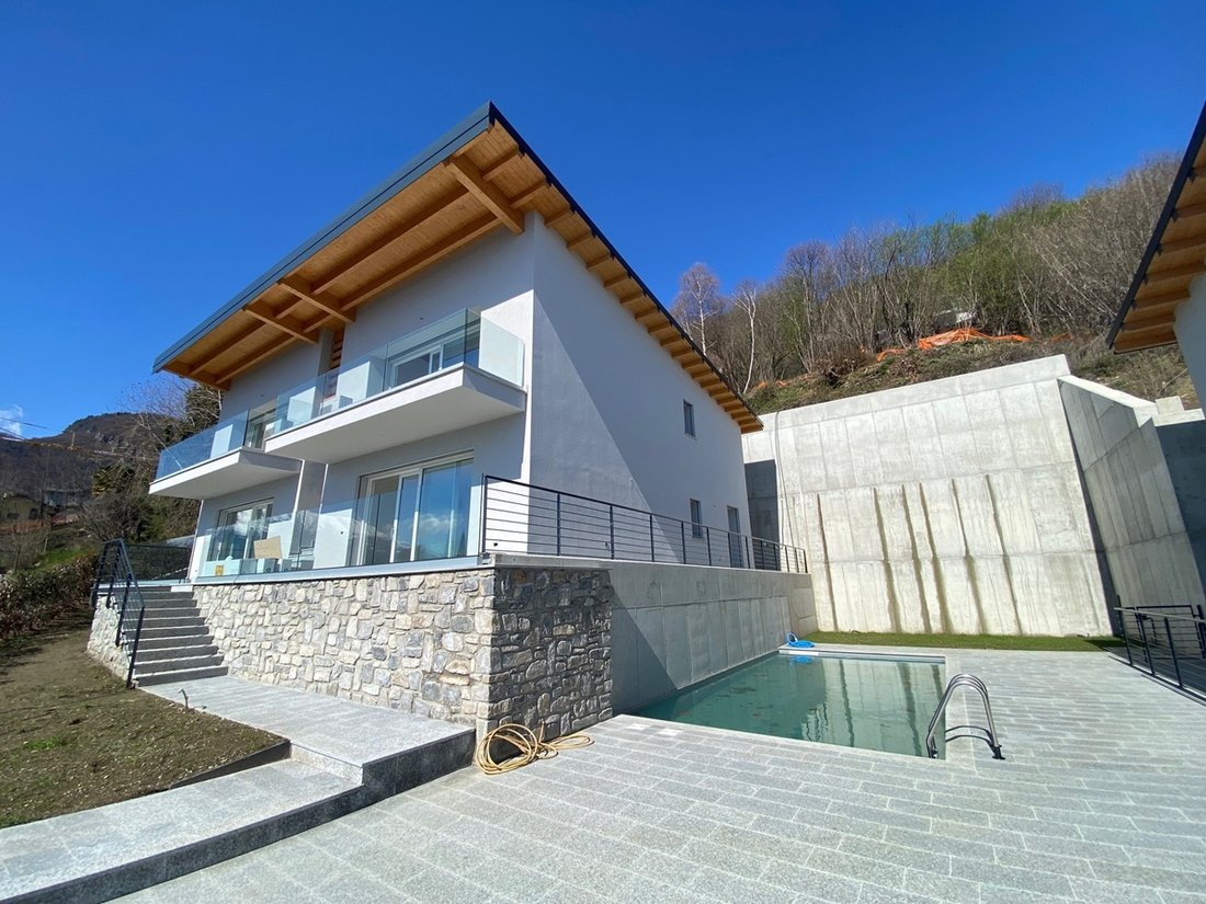Apartment in Vercana, Lombardy, Italy 4 - 17700265