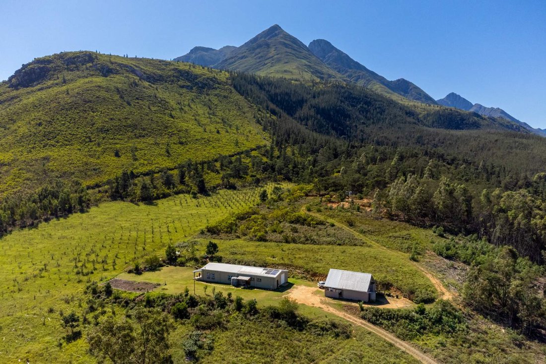 Farm Ranch in Swellendam, Western Cape, South Africa 1 - 17693567