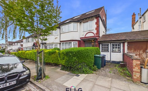 House in Golders Green, Barnet, England 1
