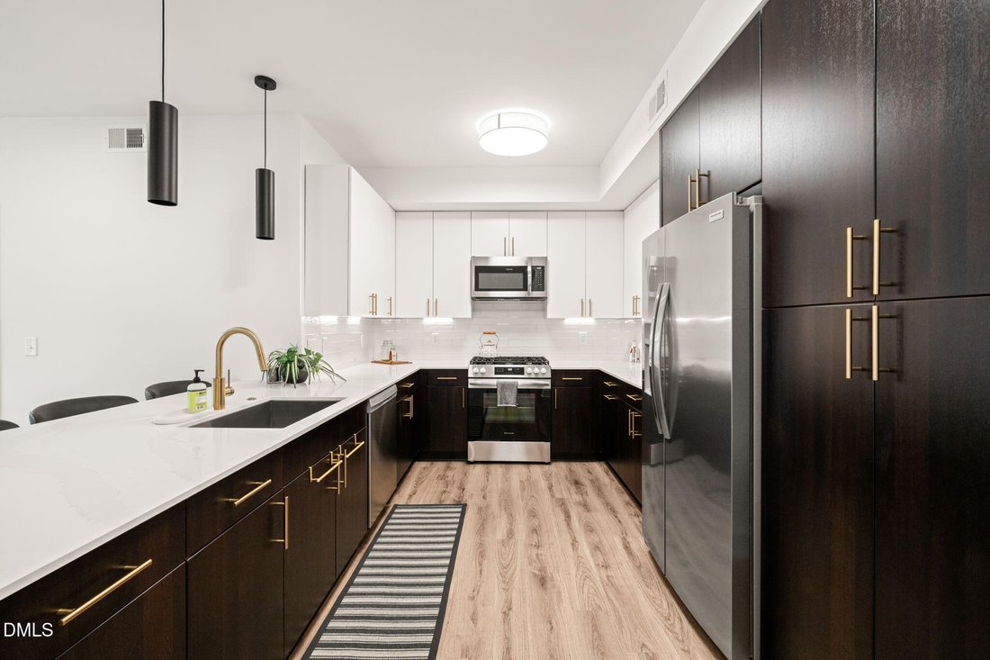 Condo in Raleigh, North Carolina, United States 4 - 17696823