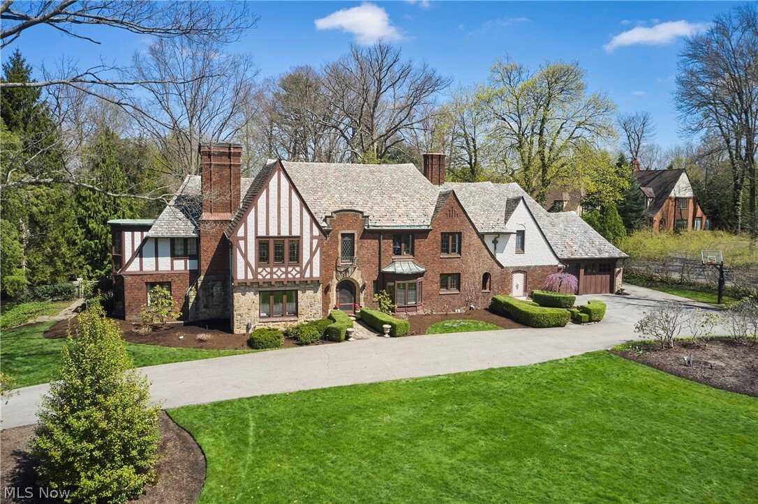 House in Akron, Ohio, United States 1 - 17696043