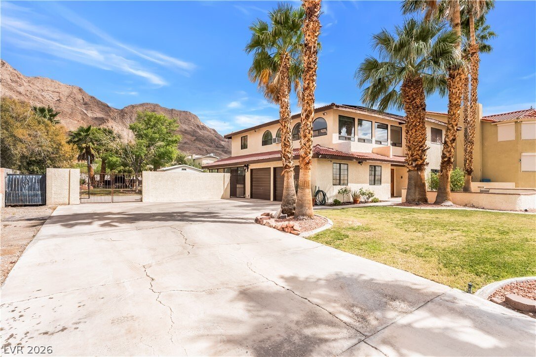 House in Las Vegas, Nevada, United States 4 - 17692876