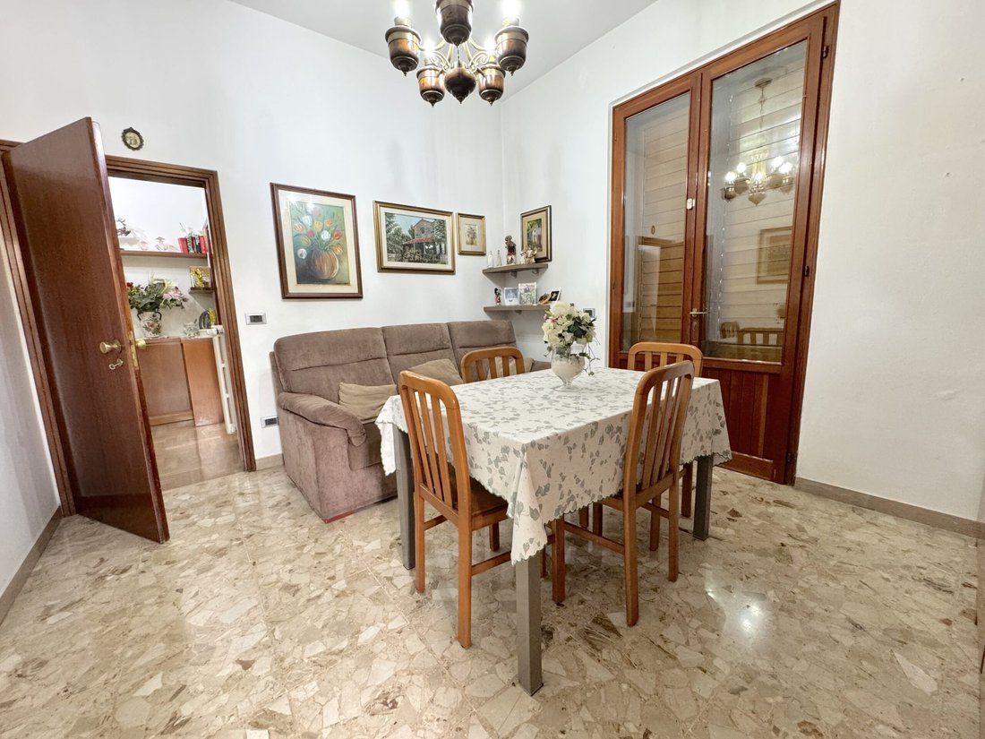House in Historic Center, Prato, Tuscany 3 - 17692773