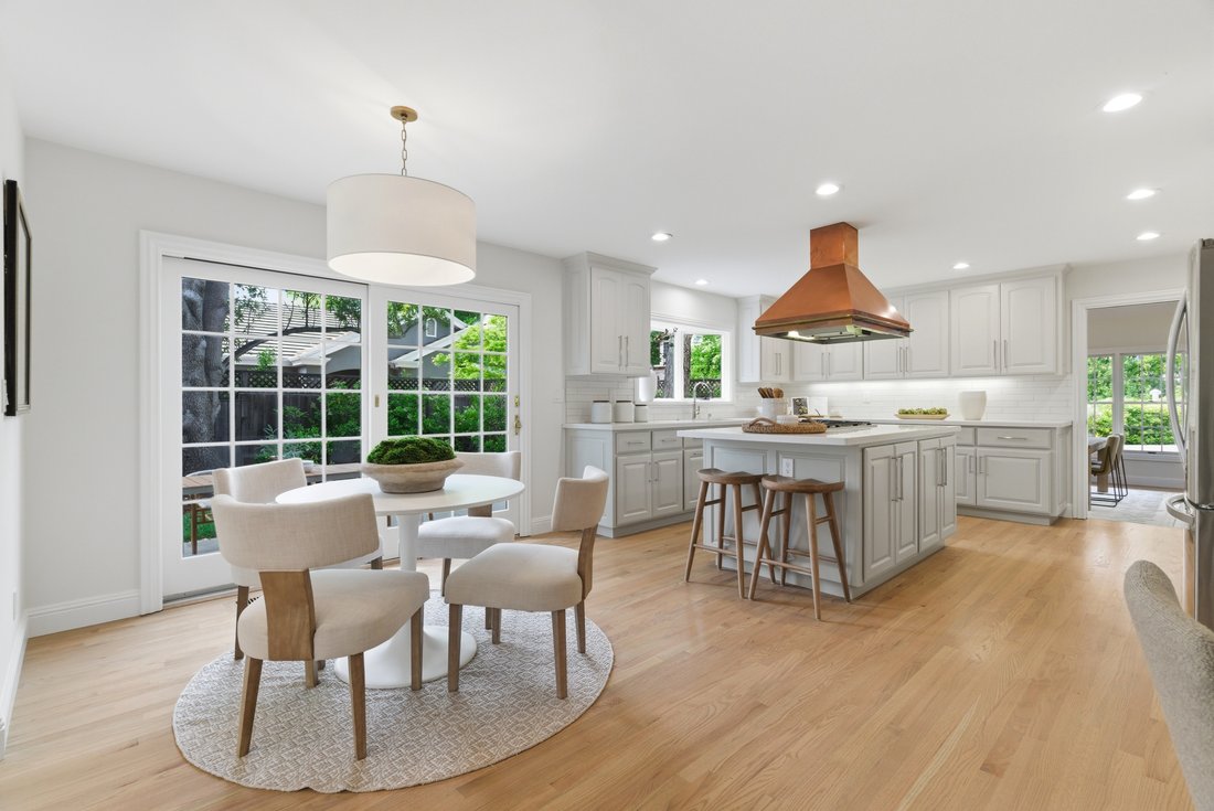 House in Los Altos Hills, California, United States 4 - 17695530