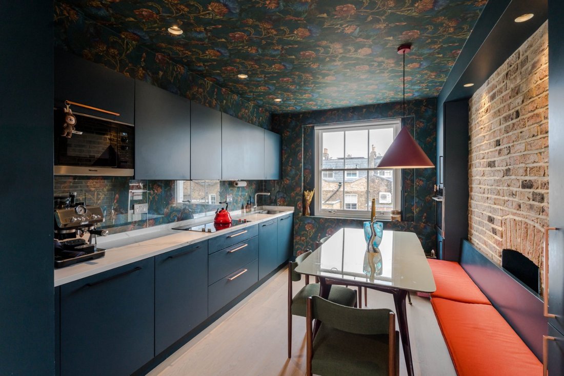 Apartment in Ladbroke Grove, Kensington And Chelsea, England 2 - 17693410