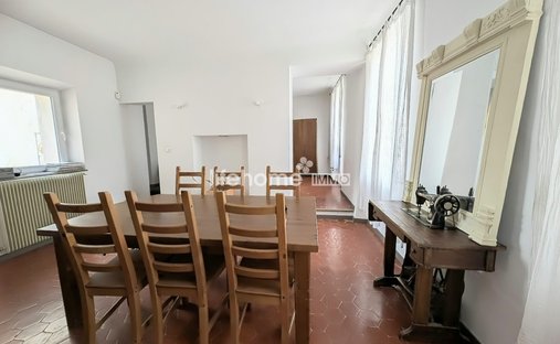 Maison à Cabasse, Provence-Alpes-Côte d'Azur, France 1