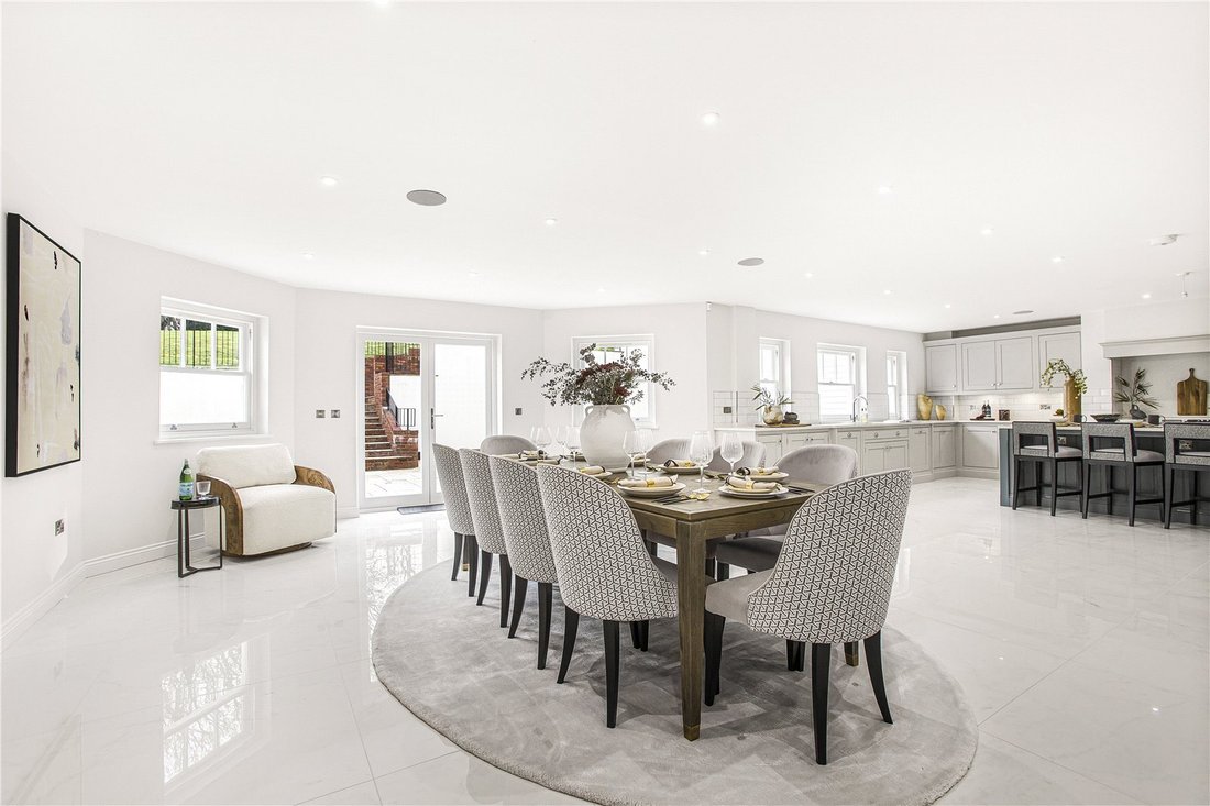 House in Bushey Heath, Hertsmere, England 5 - 17695979