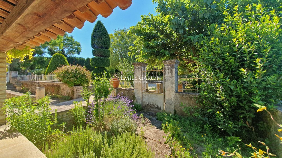 Villa in Bonnieux, Provence-Alpes-Côte d'Azur, France 2 - 17693828
