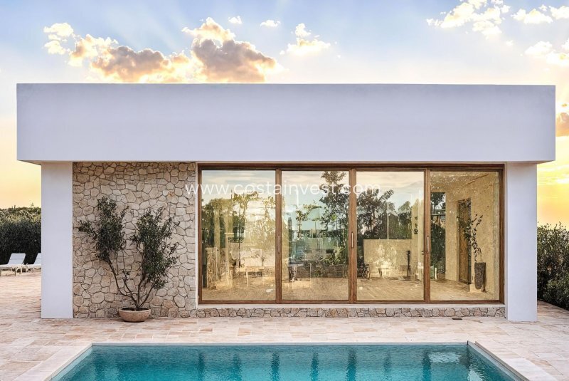 Villa in Orihuela, Valencian Community, Spain 1 - 17695159