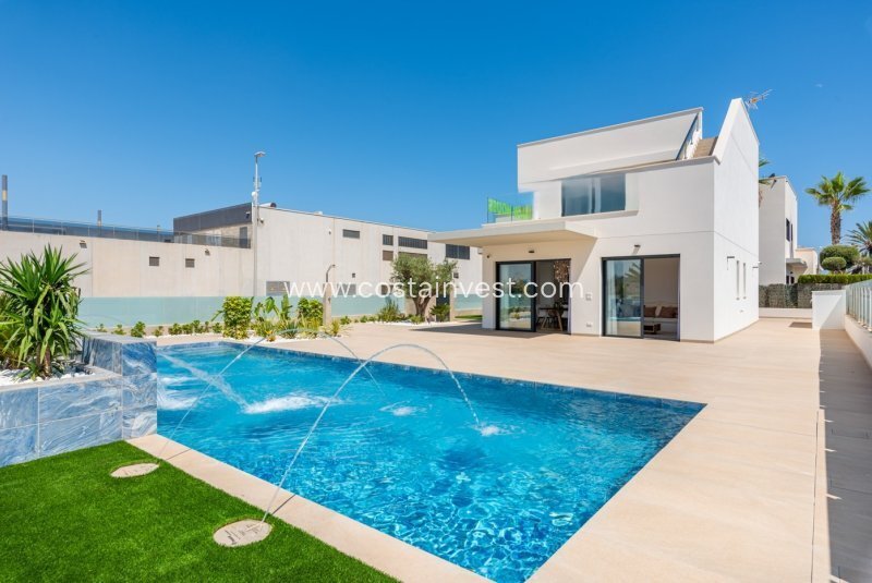 Villa in Orihuela, Valencian Community, Spain 3 - 17695097