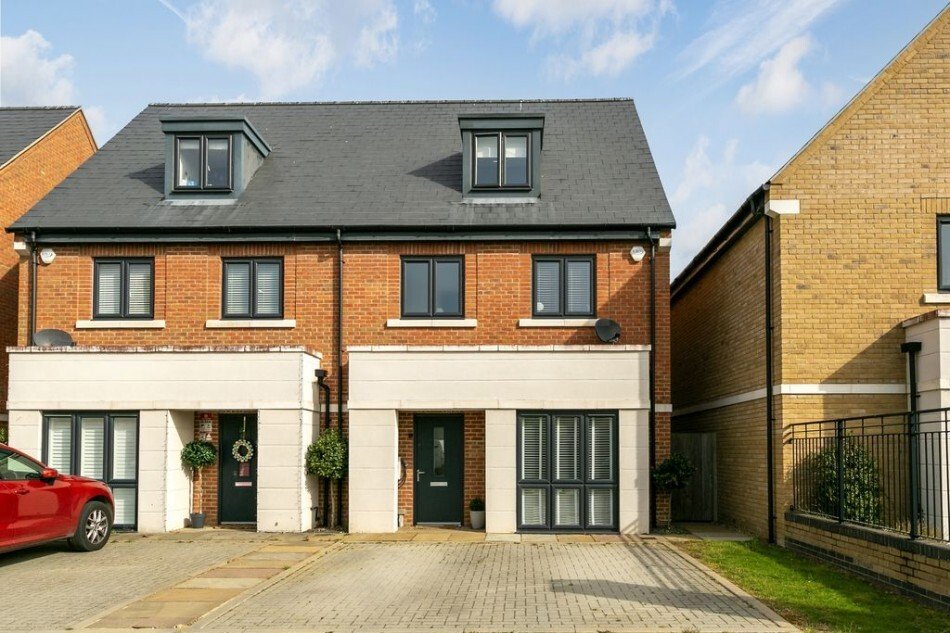 House in East Molesey, Elmbridge, England 1 - 17695984